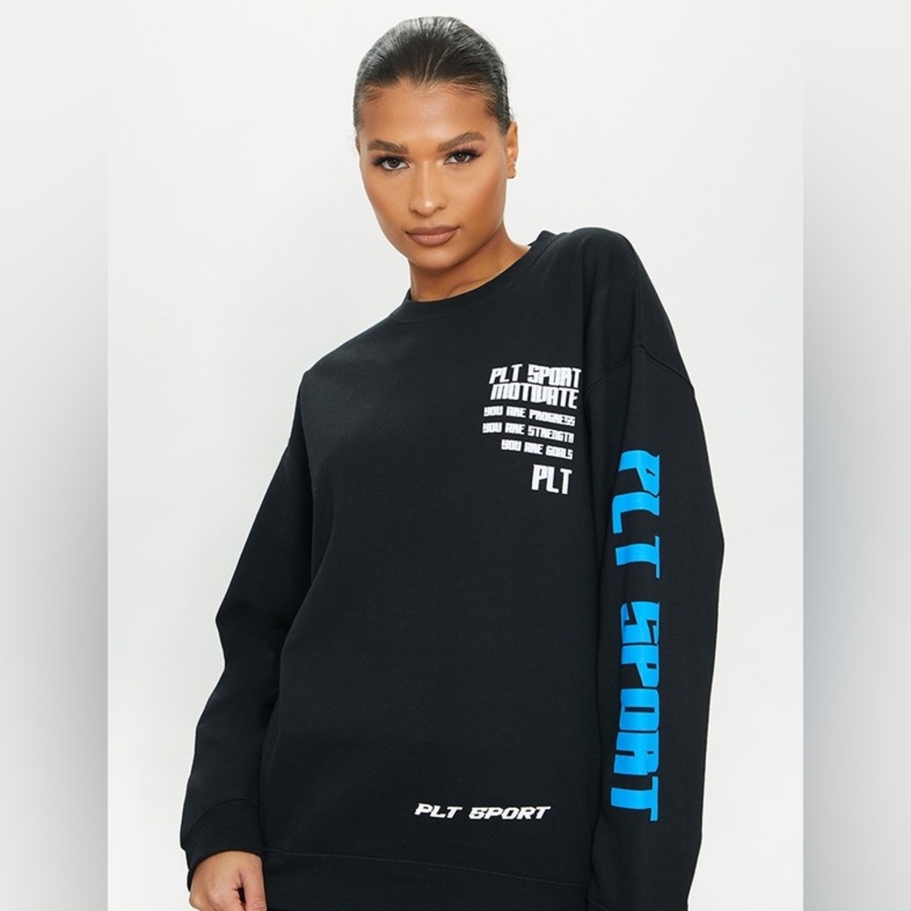 Pretty Little Things Oversized Graphic Sweatshirt Size Small